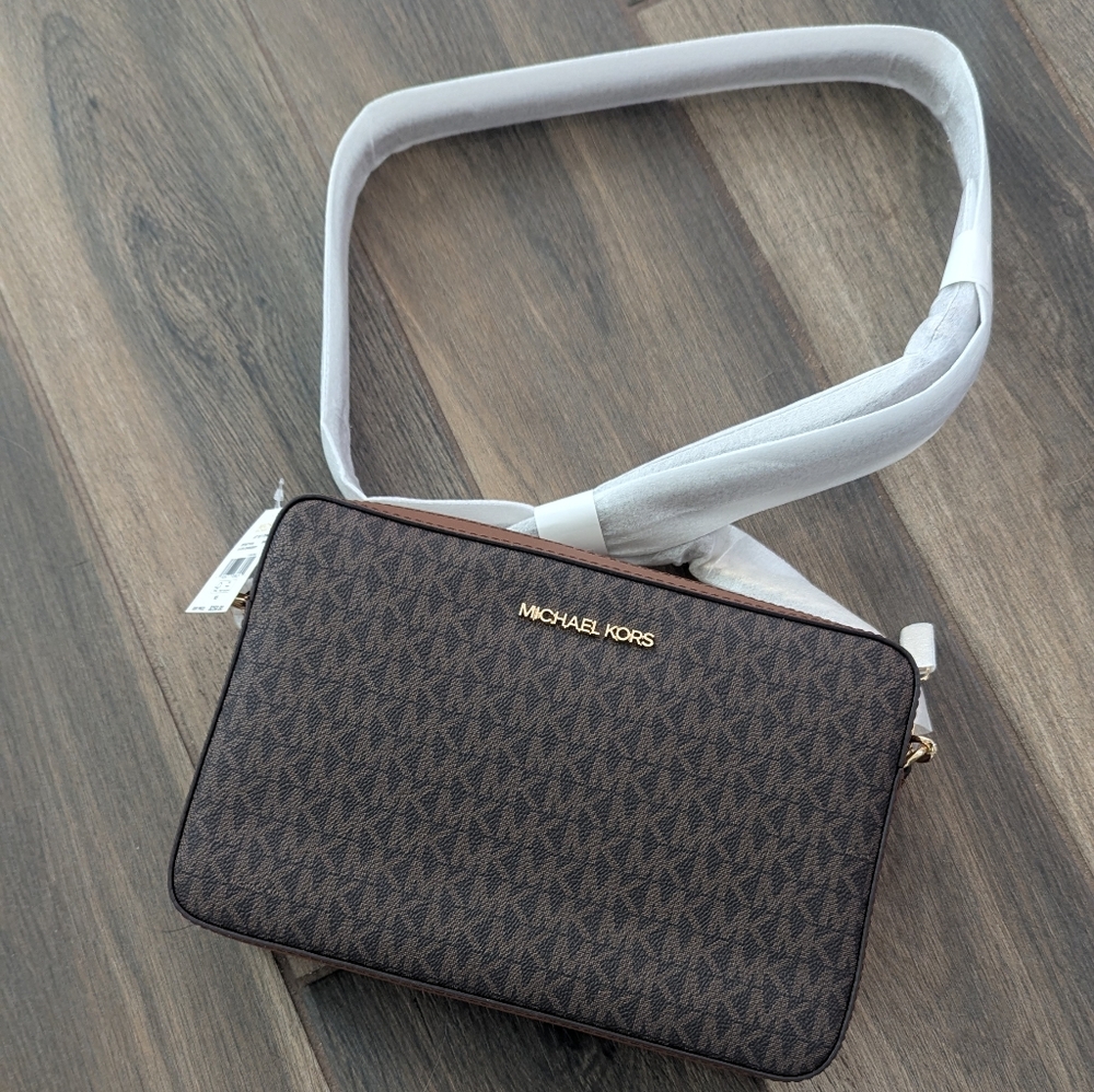 Brand New Still Sealed Michael Kors Large Jetset Crossbody Bag